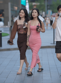 2210-313=粉色性感包臀裙美眉-72P/0.84GB.