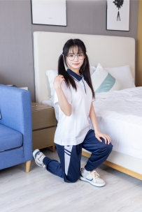 【袜啵啵】446期：甜甜圈-板鞋、白棉袜、白丝、校服裤里丝