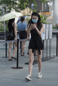 2210-587=包臀裙-78P/0.91GB