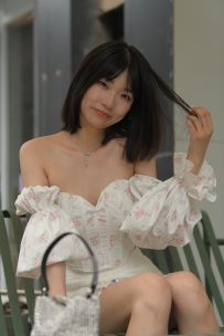 白裙女孩【套图+视频】