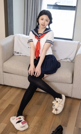 【甜予摄影】344期：甜宝-高跟鞋、拖鞋、黑丝、白丝、裸足（完整版）