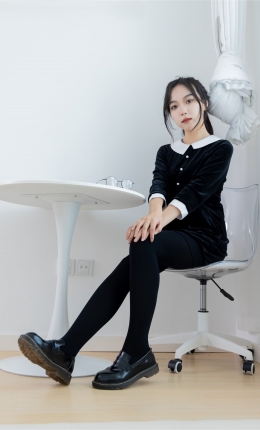 【物恋】2162期：纱纱-皮鞋、厚黑丝、薄黑丝、皮筋绑脚和挠脚心剧情