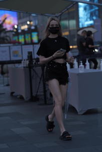 2210-598=热裤-91P+视频/1.29GB