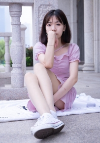 [袜啵啵] 001期：小甜豆-帆布鞋.白棉袜.肉丝（脚尖加固款）[138P/1V/3.51G]