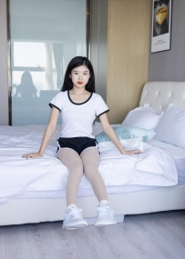 [袜啵啵] 031期：小奶熊-AJ板鞋 白棉袜 厚肉丝 [149P/1V/3.79G]