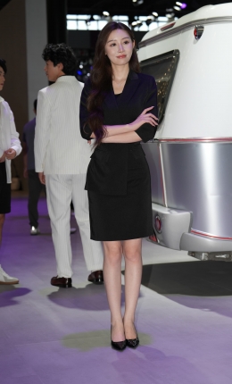 2306-2104=119√端庄优雅性感网红美女（敏敏）