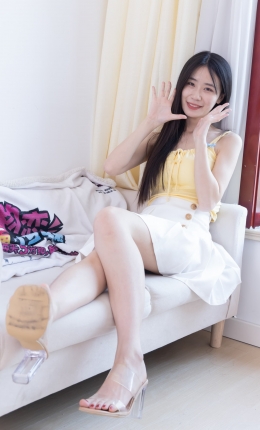 【物恋传媒】2510期：菜菜-高跟鞋、高跟凉鞋、短白棉袜、裸足（红色指甲油）