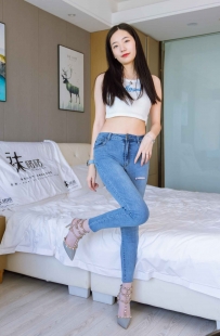 [袜啵啵] 201期：小甜豆-高跟鞋、白丝 [140P/1V/6.87GB]