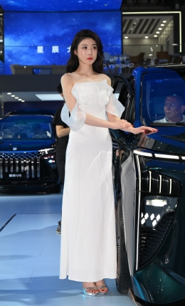 2306-1212=41√哪个车模更入你心呢？