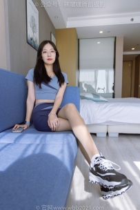 [袜啵啵] 269期：小甜豆-运动鞋、白棉袜、灰丝（脚尖加固款）、瑜伽裤裤里丝