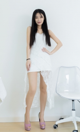 【物恋传媒】2538期：菜菜-高跟鞋、薄肉丝（脚尖透明款）