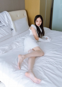 [袜啵啵] 173期：稚予-高跟鞋 板鞋 白丝 肉丝 [149P/1V/5.58GB]