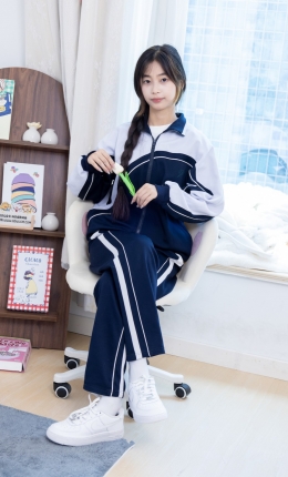 【物恋传媒】2830期：水晶-板鞋、纯白棉袜（高筒）、裸足、校服