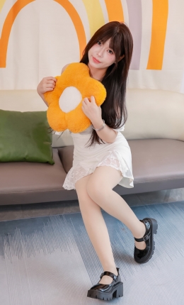 【丝恋摄影】063期：泡芙-白色睡裙、厚肉丝袜、黑色玛丽珍