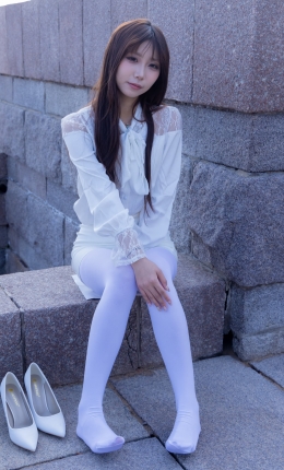 【物恋摄影】2271期：泡泡-高跟鞋、厚白丝、户外