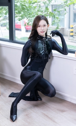 【袜啵啵】766期：香菜-高跟鞋、黑色连体衣（连手连脚款）
