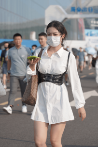 2210-609=白裙-57P/0.71GB