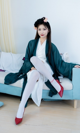 【物恋摄影】2212期：泡泡-高跟鞋、厚白丝大腿袜、白船袜