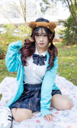 【丝恋摄影】014期：小梦-蓝色开衫、jk短裙、肉色丝袜、白色帆布鞋