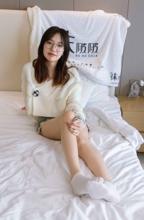 [袜啵啵] 222期：小甜豆-长靴（比重偏多）白棉袜 裸足 [180P/1V/6.79G]