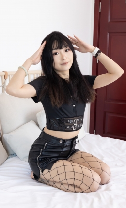 【物恋摄影】2304期：嘟嘟-平底鞋、黑色网袜、裸足