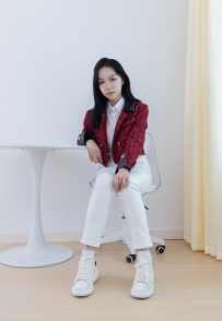 [物恋] 1923 期：纱纱-板鞋、白棉袜、抖腿晃腿主题