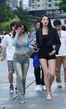 2306-2062=182√魅力大长腿