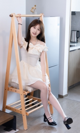 【袜啵啵】597期：香菜-高跟鞋、低跟鞋、薄白丝肉丝（脚尖微加固款）、裸足