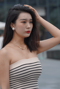 2210-1142=漂亮包臀裙美眉-240P/3.14GB