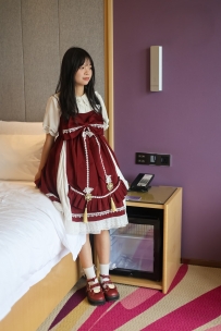 【御足摄影】004期：可爱洛丽塔  [78张+12分钟]