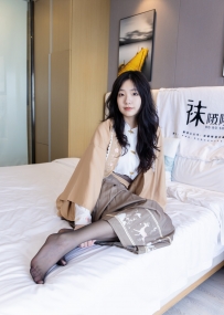 [袜啵啵] 387期：小甜豆-两双高跟鞋、黑丝（脚尖微加固款）、肉丝