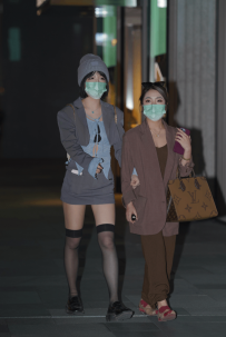 2210-757=半腿HEI丝-96P/1.36GB