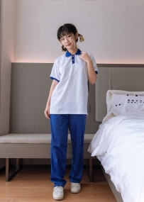 [袜啵啵] 042期：砂糖-校服 板鞋 白棉袜 油亮白丝 [153P/1V/6.98G]