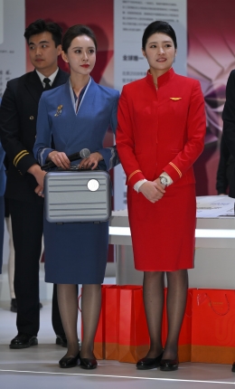 2306-2973=67√山东航空空姐-大大的眼睛