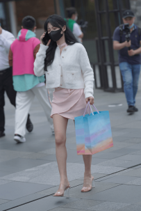 2210-933=粉裙-144P+视频/1.62GB