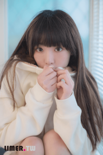 【Limerence】耿耿-休假在家的時光-67P+视频5分钟（1080P）/0.72GB