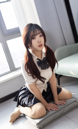 【丝恋摄影】070期：小梦-jk超短裙、谨慎衬衫、厚肉丝袜、乐福鞋