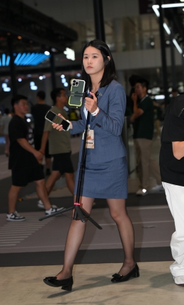 2306-2037=93√雷克萨斯经销商