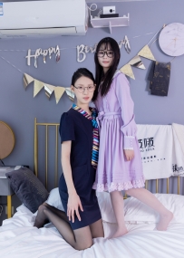 [袜啵啵] 384期：雪糕甜甜圈-两双高跟凉鞋、黑丝、白丝（脚尖加固款）、裸足