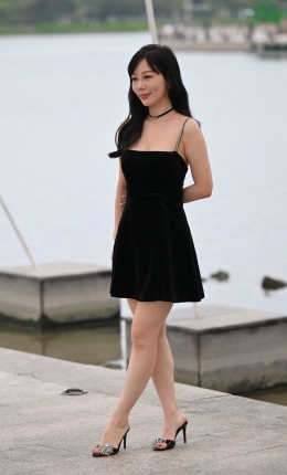 2306-962=55√美腿凉拖小姐姐