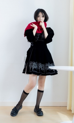 【物恋传媒】2577期：菜菜-皮鞋、小腿薄黑丝（脚尖加固款）、裸足