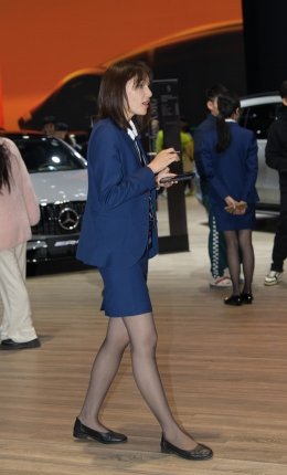 2306-1601=53√好几个黑丝销售呢