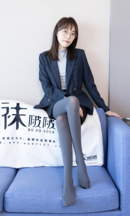 【袜啵啵】709期：稚予-平底鞋、厚灰丝、裸足、ol制服、丝袜淋水剧情