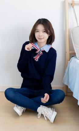 【物恋摄影】2354期：小悦-帆布鞋、白棉袜、裸足