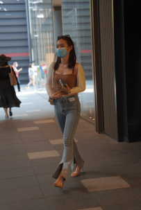 2210-723=牛仔裤-78P+视频/1.10GB