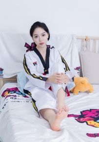 【物恋】2128期：纱纱-板鞋、白棉袜、裸足