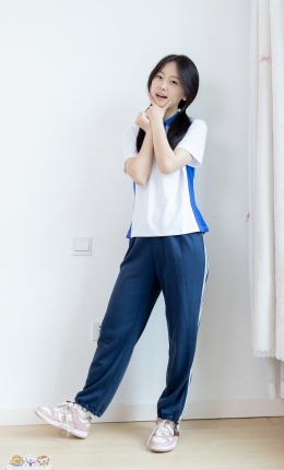 【物恋传媒】2735期：萌萌-白棉袜、裸足、校服