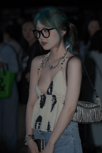 2306-107-夜拍带唇钉的女孩-原图88张/1.11GB