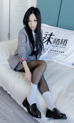 【袜啵啵】646期：焦糖-皮鞋、白棉袜、薄黑丝、一只脚缠着绷带并撕丝袜的剧情