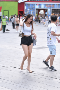 2210-515=热裤高跟小姐姐-88P/2.38GB